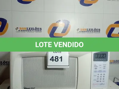 LOTE 481 - 01 MICRO-ONDAS MAGIC CHEF 110V. (NO ESTADO EM QUE SE ENCONTRA. SUJEITO A AVARIAS OCULTAS/VISÍVEIS.) AV9697P