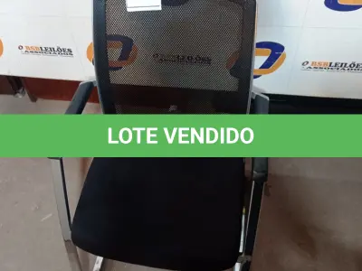 LOTE 559 - 01 CADEIRA DE ESCRITÓRIO. (NO ESTADO EM QUE SE ENCONTRA. SUJEITO A AVARIAS OCULTAS/VISÍVEIS.)