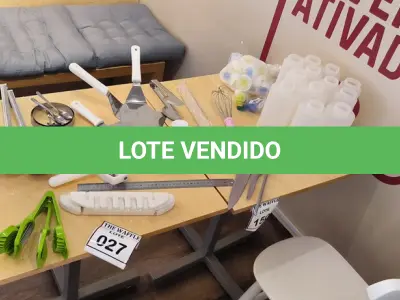 LOTE 027 - 01 LOTE COM UTENSÍLIOS PARA COZINHA, RÉGUA EM INOX, FATIADOR, AMOLADOR DE FACAS, CONCHAS, FACAS, ESPÁTULAS, COLHERES DE SORVETE, BISNAGAS, E BICOS EM SILICONE. (NO ESTADO) ATENÇÃO! FAZER A VISITAÇÃO ANTES DE ARREMATAR, NÃO SABEMOS SE FUNCIONA. LEILÃO NÃO TEM GARANTIA E NEM DEVOLUÇÃO, SUJEITO A POSSÍVEIS AVARIAS VISÍVEIS/OCULTAS E/OU AUSÊNCIA DE COMPONENTES.
