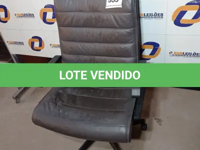 LOTE 553 - 01 CADEIRA DE ESCRITÓRIO. (NO ESTADO EM QUE SE ENCONTRA. SUJEITO A AVARIAS OCULTAS/VISÍVEIS.)