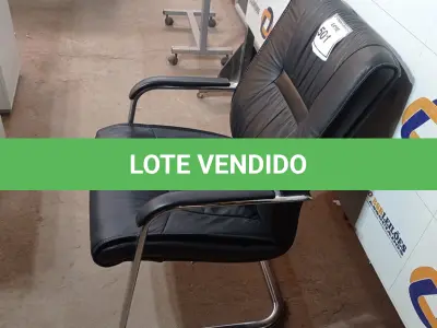 LOTE 501 - 01 CADEIRA DE ESCRITÓRIO. (NO ESTADO EM QUE SE ENCONTRA. SUJEITO A AVARIAS OCULTAS/VISÍVEIS.)