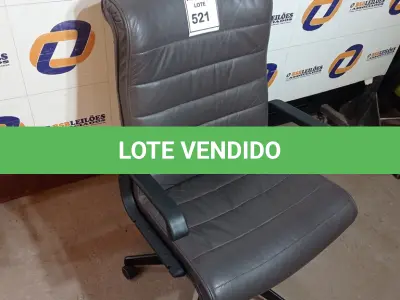 LOTE 521 - 01 CADEIRA DE ESCRITÓRIO. (NO ESTADO EM QUE SE ENCONTRA. SUJEITO A AVARIAS OCULTAS/VISÍVEIS.)