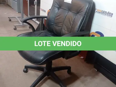 LOTE 539 - 01 CADEIRA DE ESCRITÓRIO. (NO ESTADO EM QUE SE ENCONTRA. SUJEITO A AVARIAS OCULTAS/VISÍVEIS.)