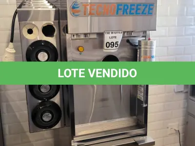 LOTE 095 - 01 MÁQUINA DE SORVETE CASQUINHA COM ESTABILIZADOR TECNO FREEZER. (NO ESTADO) ATENÇÃO! FAZER A VISITAÇÃO ANTES DE ARREMATAR, NÃO SABEMOS SE FUNCIONA. LEILÃO NÃO TEM GARANTIA E NEM DEVOLUÇÃO, SUJEITO A POSSÍVEIS AVARIAS VISÍVEIS/OCULTAS E/OU AUSÊNCIA DE COMPONENTES.