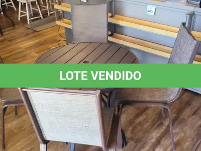 LOTE 009 - 01 MESA REDONDA EM ALUMÍNIO COM 04 CADEIRAS. (NO ESTADO) ATENÇÃO! FAZER A VISITAÇÃO ANTES DE ARREMATAR, NÃO SABEMOS SE FUNCIONA. LEILÃO NÃO TEM GARANTIA E NEM DEVOLUÇÃO, SUJEITO A POSSÍVEIS AVARIAS VISÍVEIS/OCULTAS E/OU AUSÊNCIA DE COMPONENTES.