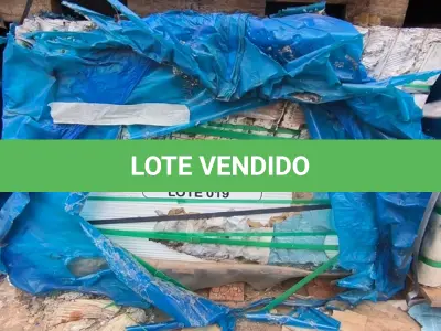 LOTE 019 - APROXIMADAMENTE 42,80 M² DE REVESTIMENTO PAREDE BRANCO HALF30X90CM MATT. RET – PORTOBELLO. (NO ESTADO EM QUE SE ENCONTRA. SUJEITO A AVARIAS OCULTAS/VISÍVEIS.)