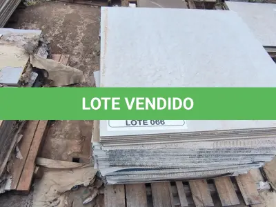 LOTE 066 - APROXIMADAMENTE 45,36 M² PIETRA DI FIRENZE OFF WHITE 90X90CM NAT RET – PORTOBELLO. (NO ESTADO EM QUE SE ENCONTRA. SUJEITO A AVARIAS OCULTAS/VISÍVEIS.)