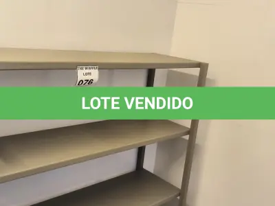 LOTE 076 - 01 ESTANTE DE FERRO COM 04 PRATELEIRAS. (NO ESTADO) ATENÇÃO! FAZER A VISITAÇÃO ANTES DE ARREMATAR, NÃO SABEMOS SE FUNCIONA. LEILÃO NÃO TEM GARANTIA E NEM DEVOLUÇÃO, SUJEITO A POSSÍVEIS AVARIAS VISÍVEIS/OCULTAS E/OU AUSÊNCIA DE COMPONENTES.