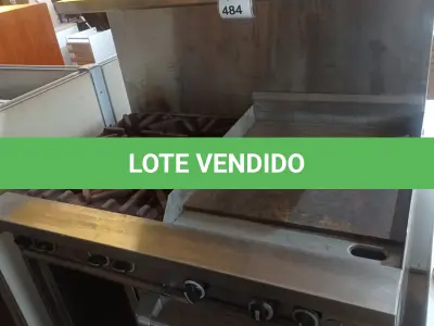 LOTE 484 - 01 FOGÃO 04 BOCAS, FORNO E CHAPA A GÁS. (NO ESTADO EM QUE SE ENCONTRA. SUJEITO A AVARIAS OCULTAS/VISÍVEIS.) AV9820W