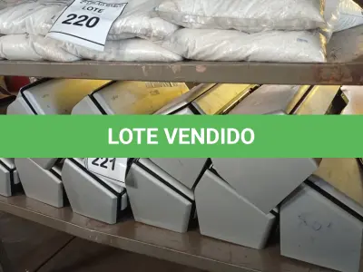 LOTE 221 - 10 SCANNER’S MARCA FUJITSU. (NO ESTADO) ATENÇÃO! FAZER A VISITAÇÃO ANTES DE ARREMATAR, NÃO SABEMOS SE FUNCIONA. LEILÃO NÃO TEM GARANTIA E NEM DEVOLUÇÃO, SUJEITO A POSSÍVEIS AVARIAS VISÍVEIS/OCULTAS E/OU AUSÊNCIA DE COMPONENTES.