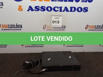 LOTE 013 - 01 DVR 16 CANAIS MODELO GSE 1648OC MARCA GIGA COM CARREGADOR. (NO ESTADO) ATENÇÃO! FAZER A VISITAÇÃO ANTES DE ARREMATAR, NÃO SABEMOS SE FUNCIONA. LEILÃO NÃO TEM GARANTIA E NEM DEVOLUÇÃO, SUJEITO A POSSÍVEIS AVARIAS VISÍVEIS/OCULTAS E/OU AUSÊNCIA DE COMPONENTES.