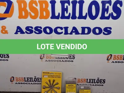 LOTE 082 - 01 KIT DE SOQUETE 9 PEÇAS, 01 JOGO DE BITS DUPLOS DE 100MM E 01 JOGO DE BITS DUPLOS DE 65MM. (NO ESTADO) ATENÇÃO! FAZER A VISITAÇÃO ANTES DE ARREMATAR, NÃO SABEMOS SE FUNCIONA. LEILÃO NÃO TEM GARANTIA E NEM DEVOLUÇÃO, SUJEITO A POSSÍVEIS AVARIAS VISÍVEIS/OCULTAS E/OU AUSÊNCIA DE COMPONENTES.