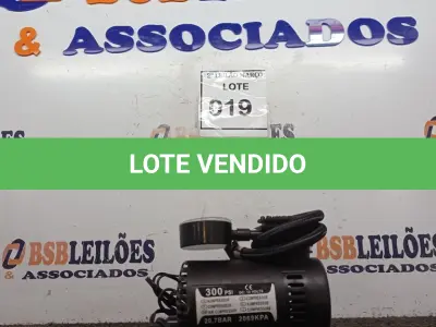 LOTE 019 - 01 AIR COMPRESSOR DC12V. (NOVO) (NO ESTADO) ATENÇÃO! FAZER A VISITAÇÃO ANTES DE ARREMATAR, NÃO SABEMOS SE FUNCIONA. LEILÃO NÃO TEM GARANTIA E NEM DEVOLUÇÃO, SUJEITO A POSSÍVEIS AVARIAS VISÍVEIS/OCULTAS E/OU AUSÊNCIA DE COMPONENTES.