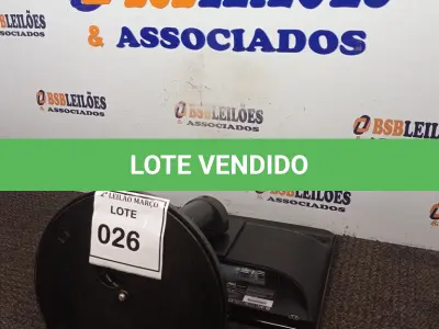 LOTE 026 - 01 MONITOR AOC. (NO ESTADO) ATENÇÃO! FAZER A VISITAÇÃO ANTES DE ARREMATAR, NÃO SABEMOS SE FUNCIONA. LEILÃO NÃO TEM GARANTIA E NEM DEVOLUÇÃO, SUJEITO A POSSÍVEIS AVARIAS VISÍVEIS/OCULTAS E/OU AUSÊNCIA DE COMPONENTES.