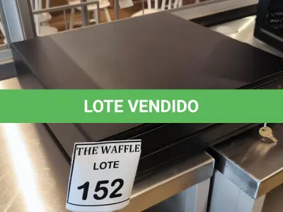 LOTE 152 - 01 CAIXA REGISTRADORA. (NO ESTADO) ATENÇÃO! FAZER A VISITAÇÃO ANTES DE ARREMATAR, NÃO SABEMOS SE FUNCIONA. LEILÃO NÃO TEM GARANTIA E NEM DEVOLUÇÃO, SUJEITO A POSSÍVEIS AVARIAS VISÍVEIS/OCULTAS E/OU AUSÊNCIA DE COMPONENTES.
