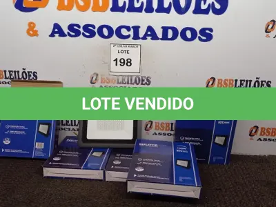 LOTE 198 - 05 REFLETORES DE LED AMBIENTES EXTERNOS 100W. (NOVO) (NO ESTADO) ATENÇÃO! FAZER A VISITAÇÃO ANTES DE ARREMATAR, NÃO SABEMOS SE FUNCIONA. LEILÃO NÃO TEM GARANTIA E NEM DEVOLUÇÃO, SUJEITO A POSSÍVEIS AVARIAS VISÍVEIS/OCULTAS E/OU AUSÊNCIA DE COMPONENTES.
