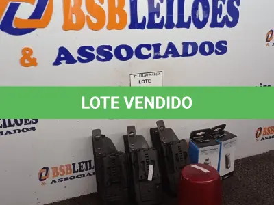 LOTE 014 - 03 COLDRES PARA TEASER, 01 ROTILANE E 02 CARREGADORES PARA BATERIA GARMIN. (NO ESTADO) ATENÇÃO! FAZER A VISITAÇÃO ANTES DE ARREMATAR, NÃO SABEMOS SE FUNCIONA. LEILÃO NÃO TEM GARANTIA E NEM DEVOLUÇÃO, SUJEITO A POSSÍVEIS AVARIAS VISÍVEIS/OCULTAS E/OU AUSÊNCIA DE COMPONENTES.