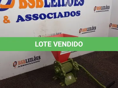LOTE 236 - 01 DESCASCADOR DE CAFÉ MARCA BOTINI.  (NO ESTADO) ATENÇÃO! FAZER A VISITAÇÃO ANTES DE ARREMATAR, NÃO SABEMOS SE FUNCIONA. LEILÃO NÃO TEM GARANTIA E NEM DEVOLUÇÃO, SUJEITO A POSSÍVEIS AVARIAS VISÍVEIS/OCULTAS E/OU AUSÊNCIA DE COMPONENTES.