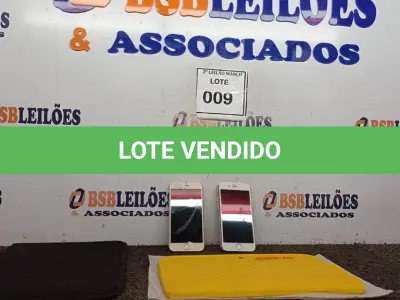 LOTE 009 - 01 TABLET POSITIVO E 02 CELULARES IPHONE COM AVARIA PARA RETIRADA DE PEÇAS. (NO ESTADO) ATENÇÃO! FAZER A VISITAÇÃO ANTES DE ARREMATAR, NÃO SABEMOS SE FUNCIONA. LEILÃO NÃO TEM GARANTIA E NEM DEVOLUÇÃO, SUJEITO A POSSÍVEIS AVARIAS VISÍVEIS/OCULTAS E/OU AUSÊNCIA DE COMPONENTES.