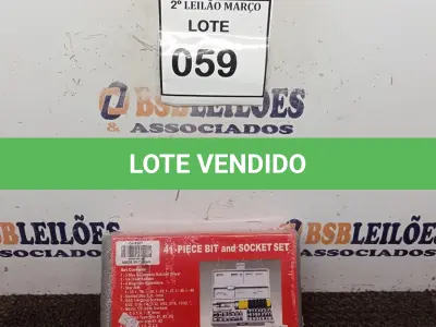 LOTE 059 - 01 CONJUNTO DE CHAVE 41 PEÇAS.  (NO ESTADO) ATENÇÃO! FAZER A VISITAÇÃO ANTES DE ARREMATAR, NÃO SABEMOS SE FUNCIONA. LEILÃO NÃO TEM GARANTIA E NEM DEVOLUÇÃO, SUJEITO A POSSÍVEIS AVARIAS VISÍVEIS/OCULTAS E/OU AUSÊNCIA DE COMPONENTES.