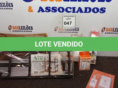 LOTE 047 - 01 LOTE COM SACOLAS PLÁSTICAS, EXTENSOR DE TORNEIRA, CARRILHO DE PORTA DE MOVIMENTO, SUPORTE PARA CELULAR, CAMPAINHA E 01 SAPATEIRA DESMONTADA.   (NO ESTADO) ATENÇÃO! FAZER A VISITAÇÃO ANTES DE ARREMATAR, NÃO SABEMOS SE FUNCIONA. LEILÃO NÃO TEM GARANTIA E NEM DEVOLUÇÃO, SUJEITO A POSSÍVEIS AVARIAS VISÍVEIS/OCULTAS E/OU AUSÊNCIA DE COMPONENTES.