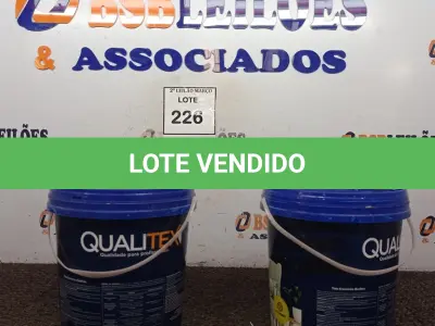 LOTE 226 - 02 BALDES TINTA QUALITEX 3,6L NA COR AREIA. (NO ESTADO) ATENÇÃO! FAZER A VISITAÇÃO ANTES DE ARREMATAR, NÃO SABEMOS SE FUNCIONA. LEILÃO NÃO TEM GARANTIA E NEM DEVOLUÇÃO, SUJEITO A POSSÍVEIS AVARIAS VISÍVEIS/OCULTAS E/OU AUSÊNCIA DE COMPONENTES.