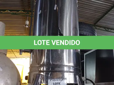 LOTE 142 - 01 CAFETEIRA INDUSTRIAL EM INOX.  (NO ESTADO) ATENÇÃO! FAZER A VISITAÇÃO ANTES DE ARREMATAR, NÃO SABEMOS SE FUNCIONA. LEILÃO NÃO TEM GARANTIA E NEM DEVOLUÇÃO, SUJEITO A POSSÍVEIS AVARIAS VISÍVEIS/OCULTAS E/OU AUSÊNCIA DE COMPONENTES.