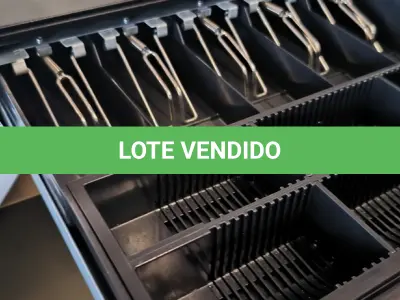 LOTE 152 - 01 CAIXA REGISTRADORA. (NO ESTADO) ATENÇÃO! FAZER A VISITAÇÃO ANTES DE ARREMATAR, NÃO SABEMOS SE FUNCIONA. LEILÃO NÃO TEM GARANTIA E NEM DEVOLUÇÃO, SUJEITO A POSSÍVEIS AVARIAS VISÍVEIS/OCULTAS E/OU AUSÊNCIA DE COMPONENTES.