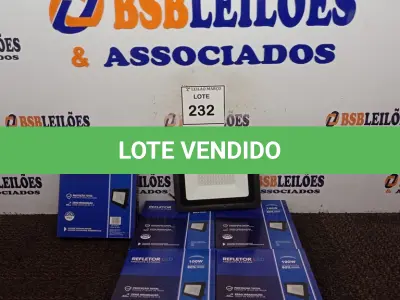 LOTE 232 - 05 REFLETORES DE LED AMBIENTE EXTERNO 100W CADA(NOVO). (NO ESTADO) ATENÇÃO! FAZER A VISITAÇÃO ANTES DE ARREMATAR, NÃO SABEMOS SE FUNCIONA. LEILÃO NÃO TEM GARANTIA E NEM DEVOLUÇÃO, SUJEITO A POSSÍVEIS AVARIAS VISÍVEIS/OCULTAS E/OU AUSÊNCIA DE COMPONENTES.