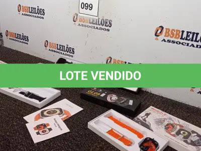 LOTE 099 - 04 RELÓGIOS SMART WACTH. (NO ESTADO) ATENÇÃO! FAZER A VISITAÇÃO ANTES DE ARREMATAR, NÃO SABEMOS SE FUNCIONA. LEILÃO NÃO TEM GARANTIA E NEM DEVOLUÇÃO, SUJEITO A POSSÍVEIS AVARIAS VISÍVEIS/OCULTAS E/OU AUSÊNCIA DE COMPONENTES.