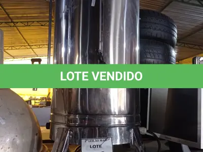 LOTE 142 - 01 CAFETEIRA INDUSTRIAL EM INOX.  (NO ESTADO) ATENÇÃO! FAZER A VISITAÇÃO ANTES DE ARREMATAR, NÃO SABEMOS SE FUNCIONA. LEILÃO NÃO TEM GARANTIA E NEM DEVOLUÇÃO, SUJEITO A POSSÍVEIS AVARIAS VISÍVEIS/OCULTAS E/OU AUSÊNCIA DE COMPONENTES.