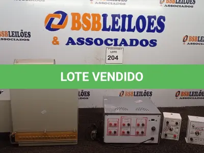 LOTE 204 - 01 LOTE COM MATERIAIS PARA LABORATÓRIO.  (NO ESTADO) ATENÇÃO! FAZER A VISITAÇÃO ANTES DE ARREMATAR, NÃO SABEMOS SE FUNCIONA. LEILÃO NÃO TEM GARANTIA E NEM DEVOLUÇÃO, SUJEITO A POSSÍVEIS AVARIAS VISÍVEIS/OCULTAS E/OU AUSÊNCIA DE COMPONENTES.