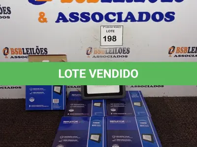 LOTE 198 - 05 REFLETORES DE LED AMBIENTES EXTERNOS 100W. (NOVO) (NO ESTADO) ATENÇÃO! FAZER A VISITAÇÃO ANTES DE ARREMATAR, NÃO SABEMOS SE FUNCIONA. LEILÃO NÃO TEM GARANTIA E NEM DEVOLUÇÃO, SUJEITO A POSSÍVEIS AVARIAS VISÍVEIS/OCULTAS E/OU AUSÊNCIA DE COMPONENTES.