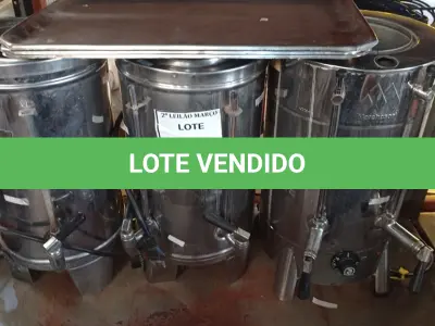 LOTE 239 - 03 CAFETEIRAS EM INOX E 03 BANDEJAS EM INOX.  (NO ESTADO) ATENÇÃO! FAZER A VISITAÇÃO ANTES DE ARREMATAR, NÃO SABEMOS SE FUNCIONA. LEILÃO NÃO TEM GARANTIA E NEM DEVOLUÇÃO, SUJEITO A POSSÍVEIS AVARIAS VISÍVEIS/OCULTAS E/OU AUSÊNCIA DE COMPONENTES.