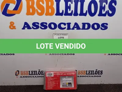 LOTE 007 - 01 JOGO DE CHAVE 41 PEÇAS PIECE BIT AND SOCKET SET.  (NO ESTADO) ATENÇÃO! FAZER A VISITAÇÃO ANTES DE ARREMATAR, NÃO SABEMOS SE FUNCIONA. LEILÃO NÃO TEM GARANTIA E NEM DEVOLUÇÃO, SUJEITO A POSSÍVEIS AVARIAS VISÍVEIS/OCULTAS E/OU AUSÊNCIA DE COMPONENTES.