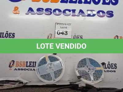 LOTE 043 - 03 FITAS DE LED RGB E 01 ADAPTADOR VGA PARA HDMI. (NO ESTADO) ATENÇÃO! FAZER A VISITAÇÃO ANTES DE ARREMATAR, NÃO SABEMOS SE FUNCIONA. LEILÃO NÃO TEM GARANTIA E NEM DEVOLUÇÃO, SUJEITO A POSSÍVEIS AVARIAS VISÍVEIS/OCULTAS E/OU AUSÊNCIA DE COMPONENTES.