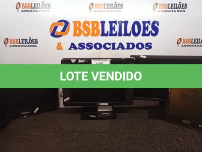 LOTE 126 - 05 MONITORES DIVERSOS PARA RETIRADAS DE PEÇAS.  (NO ESTADO) ATENÇÃO! FAZER A VISITAÇÃO ANTES DE ARREMATAR, NÃO SABEMOS SE FUNCIONA. LEILÃO NÃO TEM GARANTIA E NEM DEVOLUÇÃO, SUJEITO A POSSÍVEIS AVARIAS VISÍVEIS/OCULTAS E/OU AUSÊNCIA DE COMPONENTES.