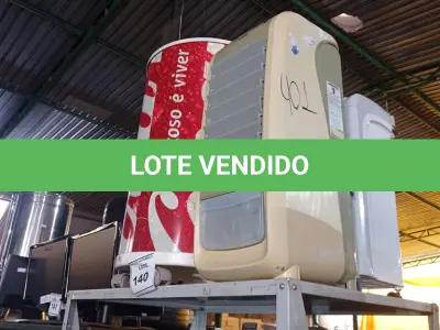 LOTE 140 - 01 COOLER DA COCA COLA E 02 CLIMATIZADORES. (NO ESTADO) ATENÇÃO! FAZER A VISITAÇÃO ANTES DE ARREMATAR, NÃO SABEMOS SE FUNCIONA. LEILÃO NÃO TEM GARANTIA E NEM DEVOLUÇÃO, SUJEITO A POSSÍVEIS AVARIAS VISÍVEIS/OCULTAS E/OU AUSÊNCIA DE COMPONENTES.