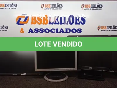 LOTE 248 - 05 MONITORES DIVERSOS. (NO ESTADO) ATENÇÃO! FAZER A VISITAÇÃO ANTES DE ARREMATAR, NÃO SABEMOS SE FUNCIONA. LEILÃO NÃO TEM GARANTIA E NEM DEVOLUÇÃO, SUJEITO A POSSÍVEIS AVARIAS VISÍVEIS/OCULTAS E/OU AUSÊNCIA DE COMPONENTES.