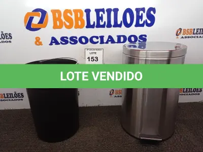 LOTE 153 - 01 LIXEIRA EM INOX COM PEDAL CAPACIDADE 12 L. (NOVA). (NO ESTADO) ATENÇÃO! FAZER A VISITAÇÃO ANTES DE ARREMATAR, NÃO SABEMOS SE FUNCIONA. LEILÃO NÃO TEM GARANTIA E NEM DEVOLUÇÃO, SUJEITO A POSSÍVEIS AVARIAS VISÍVEIS/OCULTAS E/OU AUSÊNCIA DE COMPONENTES.