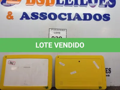 LOTE 039 - 01 TABLET 3G DE 16GB COM WIFI MARCA SAMSUNG SEM CARREGADOR. (NO ESTADO) ATENÇÃO! FAZER A VISITAÇÃO ANTES DE ARREMATAR, NÃO SABEMOS SE FUNCIONA. LEILÃO NÃO TEM GARANTIA E NEM DEVOLUÇÃO, SUJEITO A POSSÍVEIS AVARIAS VISÍVEIS/OCULTAS E/OU AUSÊNCIA DE COMPONENTES.