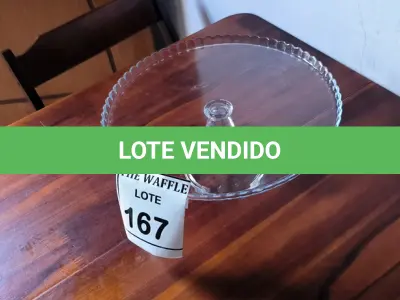 LOTE 167 - 01 PRATO DE BOLO 32CM. (NO ESTADO) ATENÇÃO! FAZER A VISITAÇÃO ANTES DE ARREMATAR, NÃO SABEMOS SE FUNCIONA. LEILÃO NÃO TEM GARANTIA E NEM DEVOLUÇÃO, SUJEITO A POSSÍVEIS AVARIAS VISÍVEIS/OCULTAS E/OU AUSÊNCIA DE COMPONENTES.