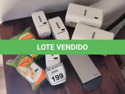 LOTE 199 - 01 LOTE COM DISPENSES PARA SABÃO. (NO ESTADO) ATENÇÃO! FAZER A VISITAÇÃO ANTES DE ARREMATAR, NÃO SABEMOS SE FUNCIONA. LEILÃO NÃO TEM GARANTIA E NEM DEVOLUÇÃO, SUJEITO A POSSÍVEIS AVARIAS VISÍVEIS/OCULTAS E/OU AUSÊNCIA DE COMPONENTES.