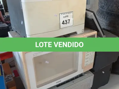 LOTE 437 - 01 MICRO-ONDAS C/PRATO, 03 IMPRESSORAS, 02 GAVETAS P/IMPRESSORA E 01 MONITOR. (NO ESTADO) ATENÇÃO! FAZER A VISITAÇÃO ANTES DE ARREMATAR, NÃO SABEMOS SE FUNCIONA. LEILÃO NÃO TEM GARANTIA E NEM DEVOLUÇÃO, SUJEITO A POSSÍVEIS AVARIAS VISÍVEIS/OCULTAS E/OU AUSÊNCIA DE COMPONENTES.