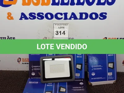 LOTE 314 - 05 REFLETORES LED PARA AMBIENTES EXTERNOS 100W. (NOVO) (NO ESTADO) ATENÇÃO! FAZER A VISITAÇÃO ANTES DE ARREMATAR, NÃO SABEMOS SE FUNCIONA. LEILÃO NÃO TEM GARANTIA E NEM DEVOLUÇÃO, SUJEITO A POSSÍVEIS AVARIAS VISÍVEIS/OCULTAS E/OU AUSÊNCIA DE COMPONENTES.