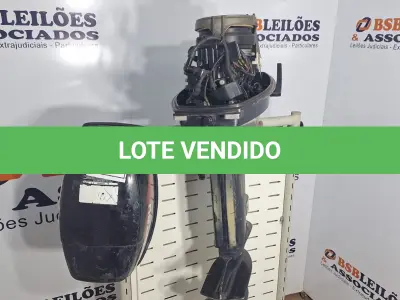 LOTE 502 - 01 MOTOR 18 HP 13.2KW – 5500R/MIN 41/46KG MARCA TOHATSU E 01 TANQUE DE GASOLINA. (NO ESTADO) ATENÇÃO! FAZER A VISITAÇÃO ANTES DE ARREMATAR, NÃO SABEMOS SE FUNCIONA. LEILÃO NÃO TEM GARANTIA E NEM DEVOLUÇÃO, SUJEITO A POSSÍVEIS AVARIAS VISÍVEIS/OCULTAS E/OU AUSÊNCIA DE COMPONENTES.