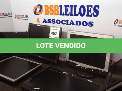 LOTE 462 - 07 MONITORES LCD MARCAS E MODELOS DIVERSOS C/AVARIAS. (NO ESTADO) ATENÇÃO! FAZER A VISITAÇÃO ANTES DE ARREMATAR, NÃO SABEMOS SE FUNCIONA. LEILÃO NÃO TEM GARANTIA E NEM DEVOLUÇÃO, SUJEITO A POSSÍVEIS AVARIAS VISÍVEIS/OCULTAS E/OU AUSÊNCIA DE COMPONENTES.