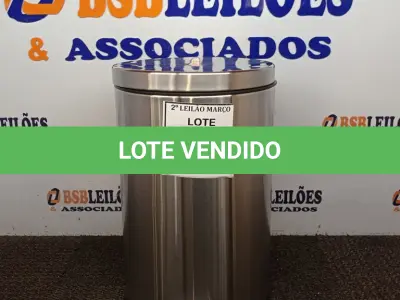 LOTE 357 - 01 LIXEIRA EM INOX COM PEDAL CAPACIDADE 12L. (NOVA). (NO ESTADO) ATENÇÃO! FAZER A VISITAÇÃO ANTES DE ARREMATAR, NÃO SABEMOS SE FUNCIONA. LEILÃO NÃO TEM GARANTIA E NEM DEVOLUÇÃO, SUJEITO A POSSÍVEIS AVARIAS VISÍVEIS/OCULTAS E/OU AUSÊNCIA DE COMPONENTES.