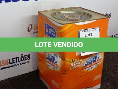 LOTE 370 - 01 LATA DE TINTA MARCA SHERWIN WILLIANS COR BRANCO FOSCO 18 L. (NO ESTADO) ATENÇÃO! FAZER A VISITAÇÃO ANTES DE ARREMATAR, NÃO SABEMOS SE FUNCIONA. LEILÃO NÃO TEM GARANTIA E NEM DEVOLUÇÃO, SUJEITO A POSSÍVEIS AVARIAS VISÍVEIS/OCULTAS E/OU AUSÊNCIA DE COMPONENTES.