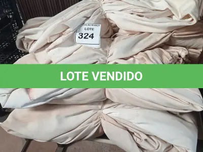 LOTE 324 - 01 LOTE COM CORTINAS DIVERSAS. (NO ESTADO) ATENÇÃO! FAZER A VISITAÇÃO ANTES DE ARREMATAR, NÃO SABEMOS SE FUNCIONA. LEILÃO NÃO TEM GARANTIA E NEM DEVOLUÇÃO, SUJEITO A POSSÍVEIS AVARIAS VISÍVEIS/OCULTAS E/OU AUSÊNCIA DE COMPONENTES.